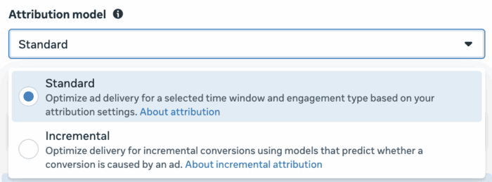 Configuração do modelo de atribuição no Meta Ads, permitindo escolher entre o modelo padrão e o modelo incremental para otimizar a entrega dos anúncios.
