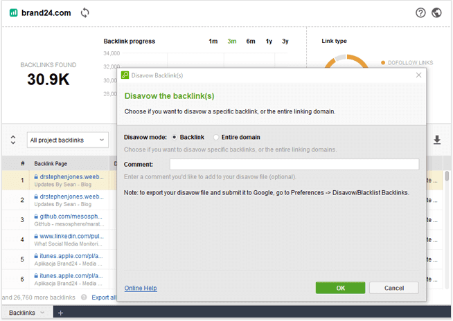 Captura de tela da ferramenta SEO SpyGlass mostrando a opção de desautorizar backlinks específicos ou domínios inteiros, útil para gerenciar links prejudiciais em estratégias de SEO